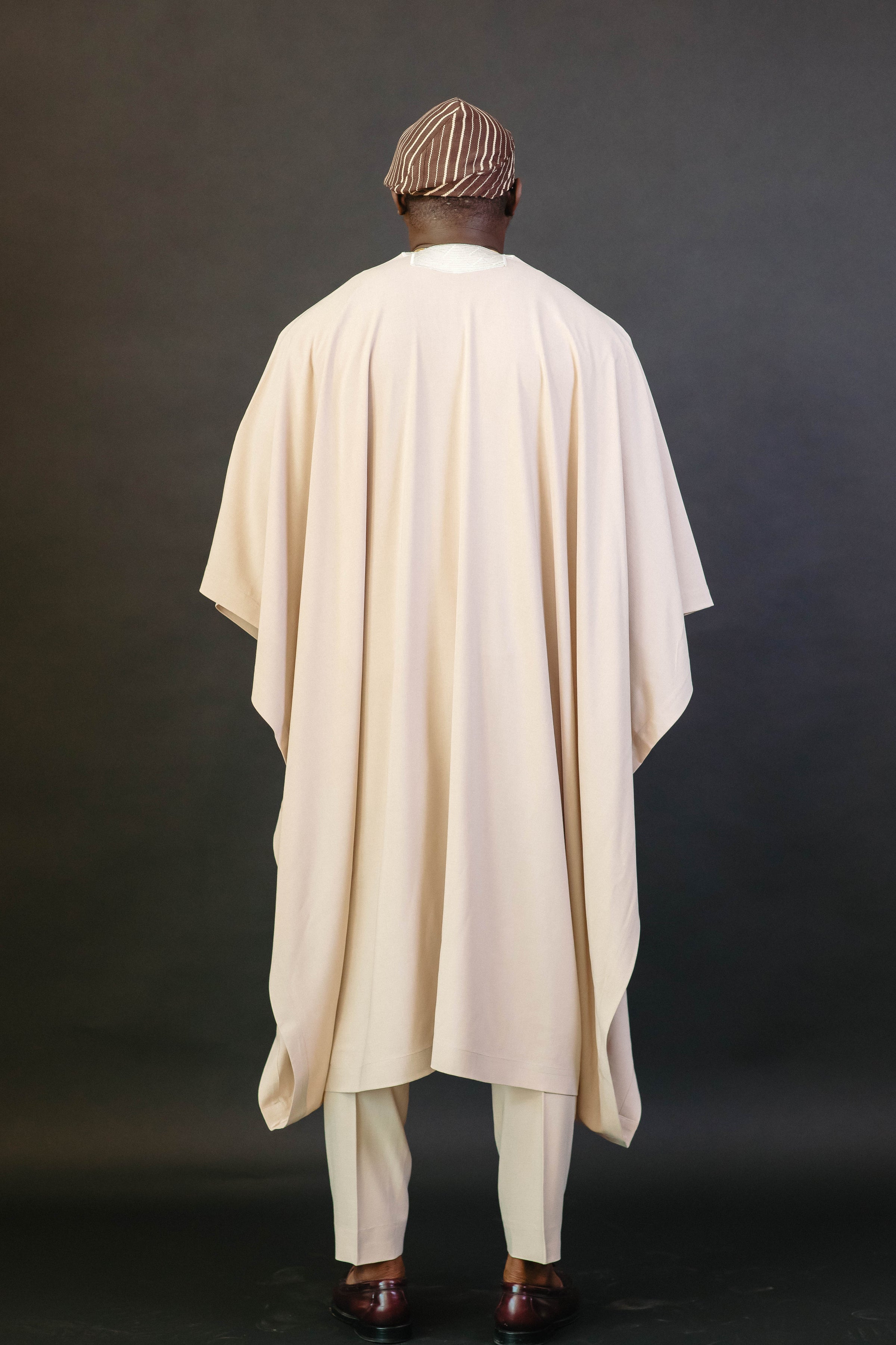 IVORY AGBADA