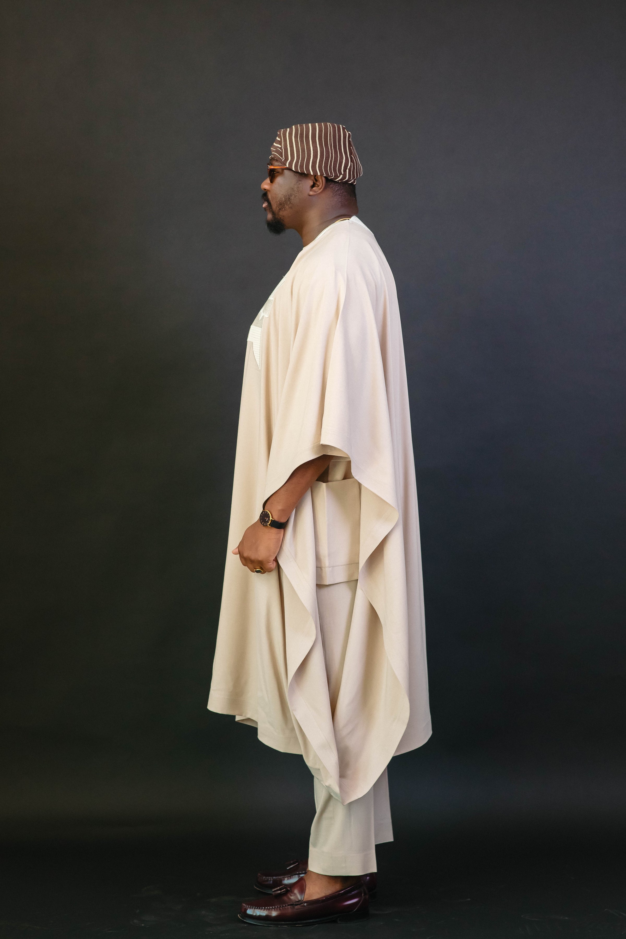 IVORY AGBADA